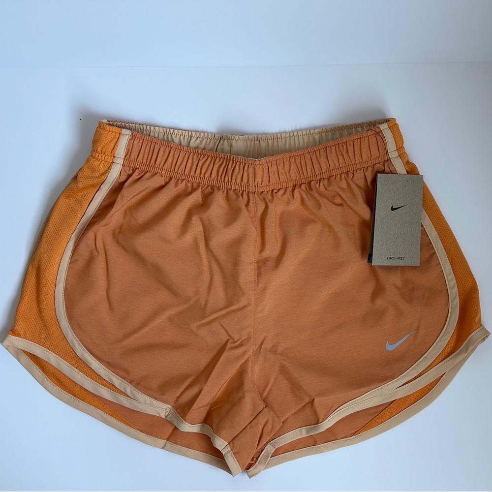 NWT Nike Tempo Running Shorts. Peach. Size small